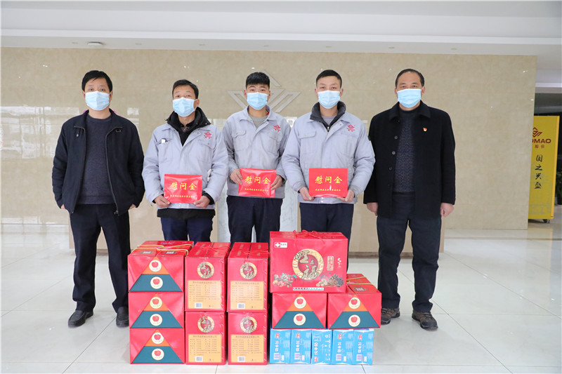 给员工送温暖，送祝福