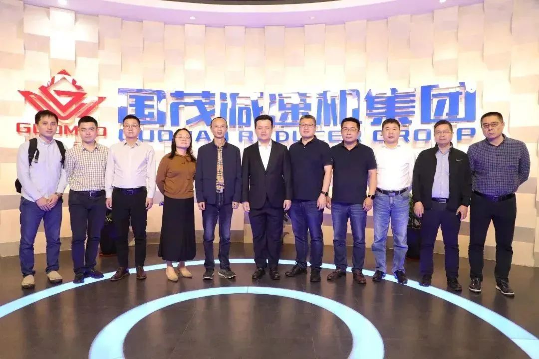 科达制造总经理杨学先一行来sungame股份增情谊同跨越